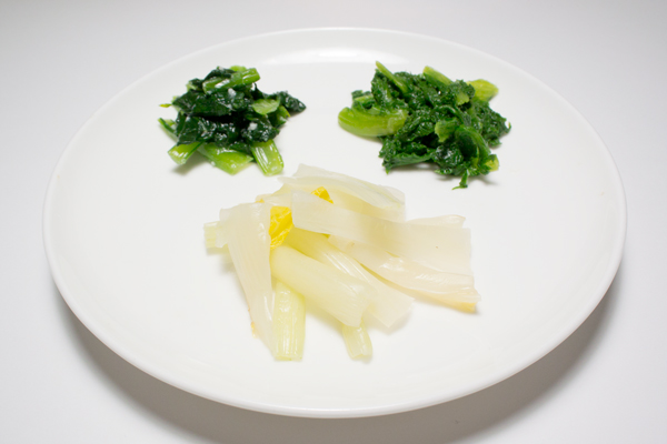 「雪菜と小松菜とワサビ菜のふすべ漬け３品」